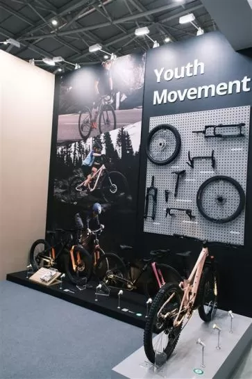 巨大集團四大品牌齊聚台北國際自行車展，「Beyond Every Ride 騎拓新境」，展現跨世代騎行創新